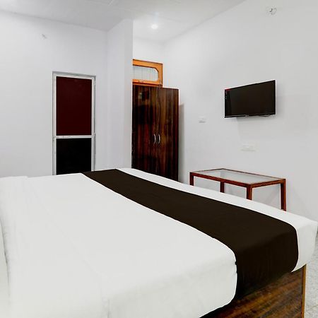 Hotel O White House Hasanganj 外观 照片