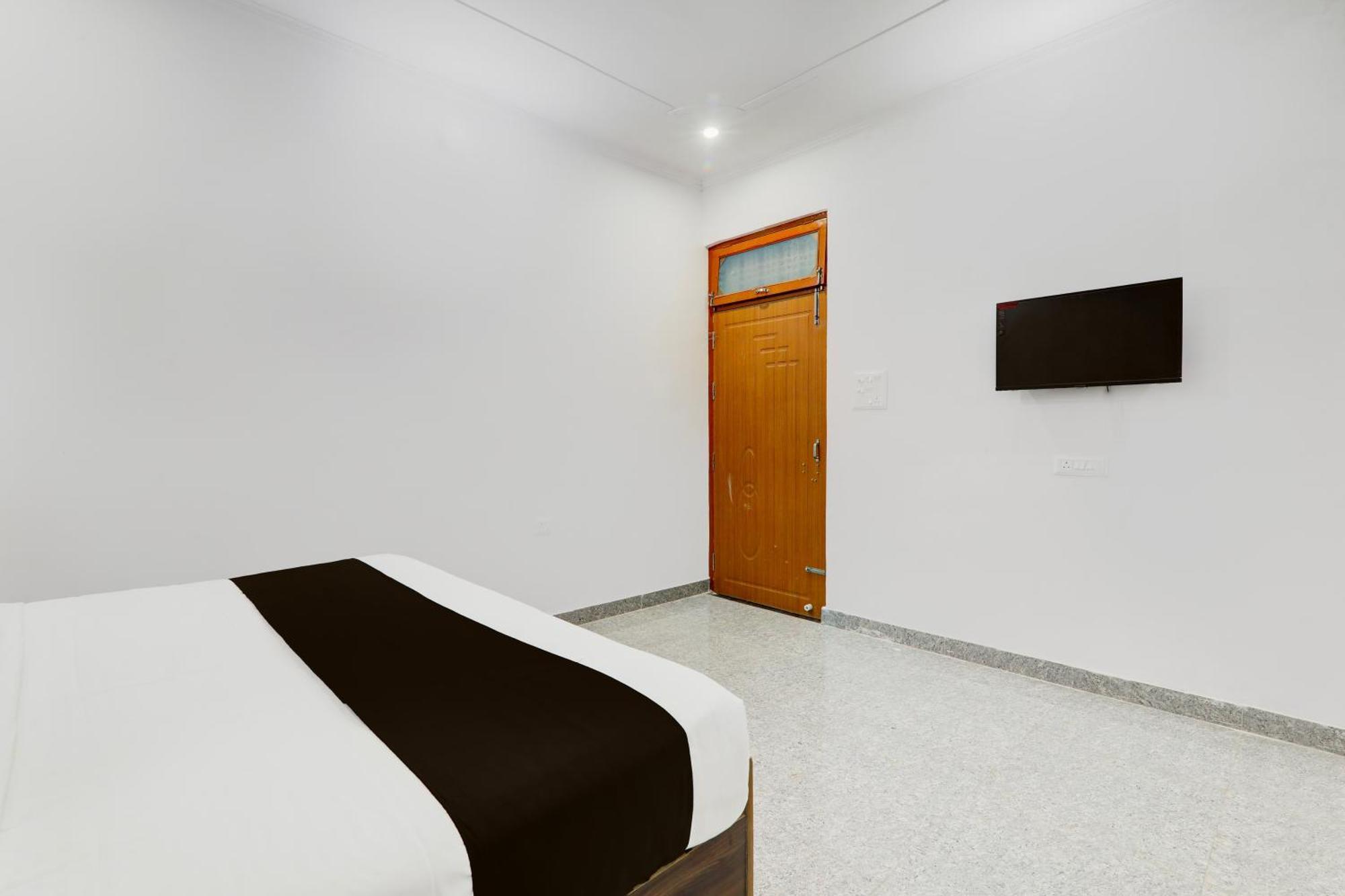 Hotel O White House Hasanganj 外观 照片