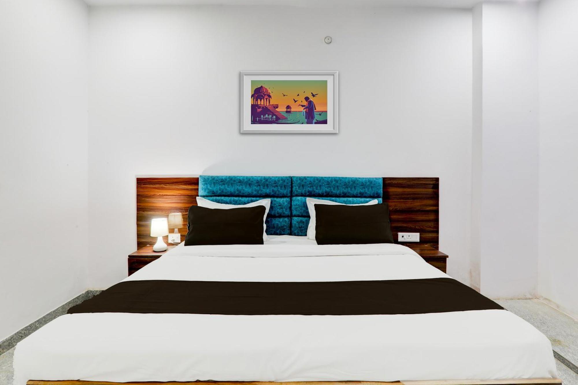 Hotel O White House Hasanganj 外观 照片