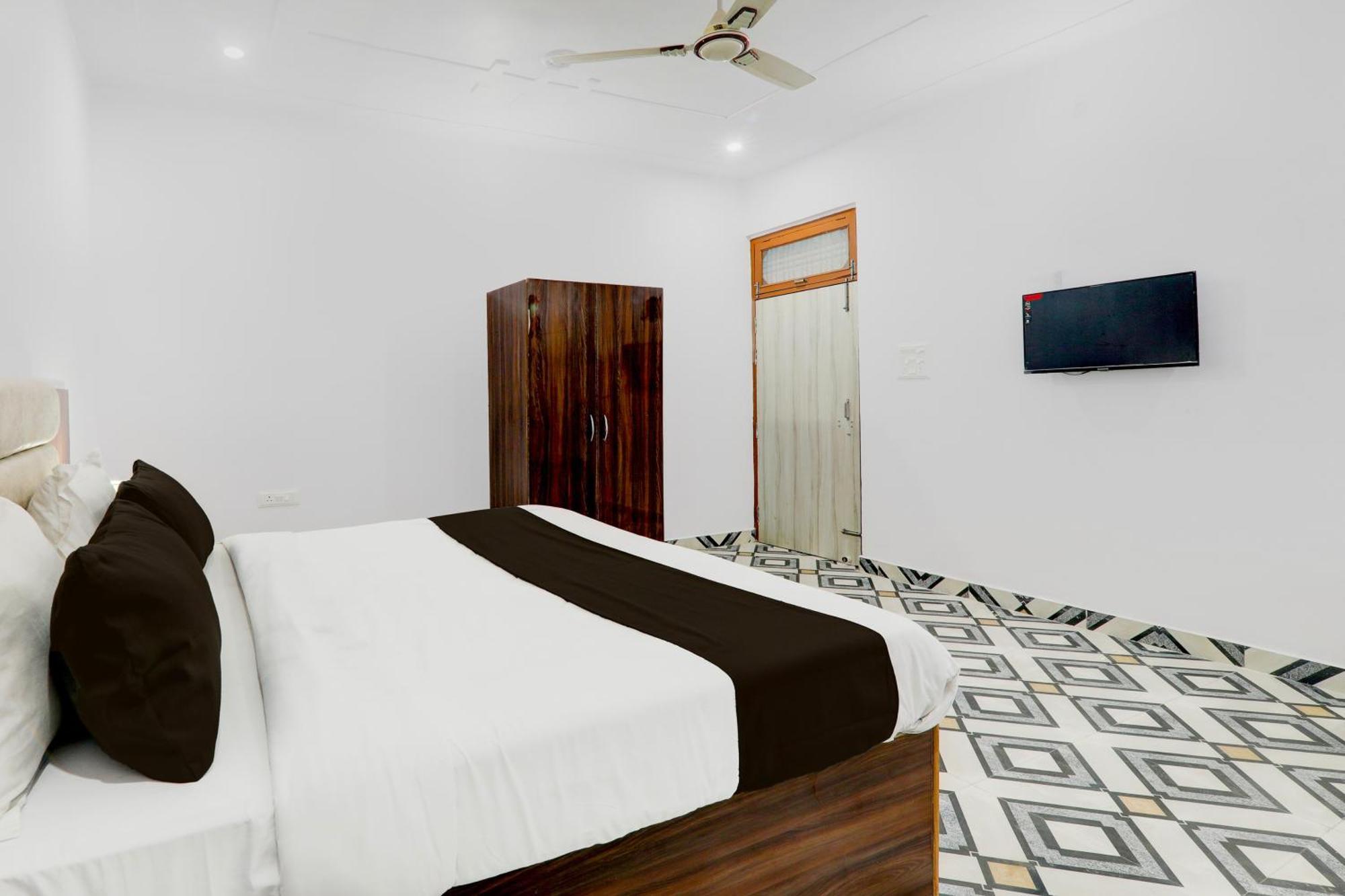 Hotel O White House Hasanganj 外观 照片