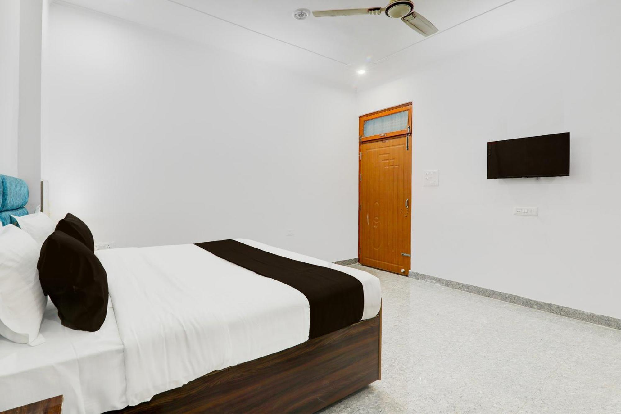 Hotel O White House Hasanganj 外观 照片