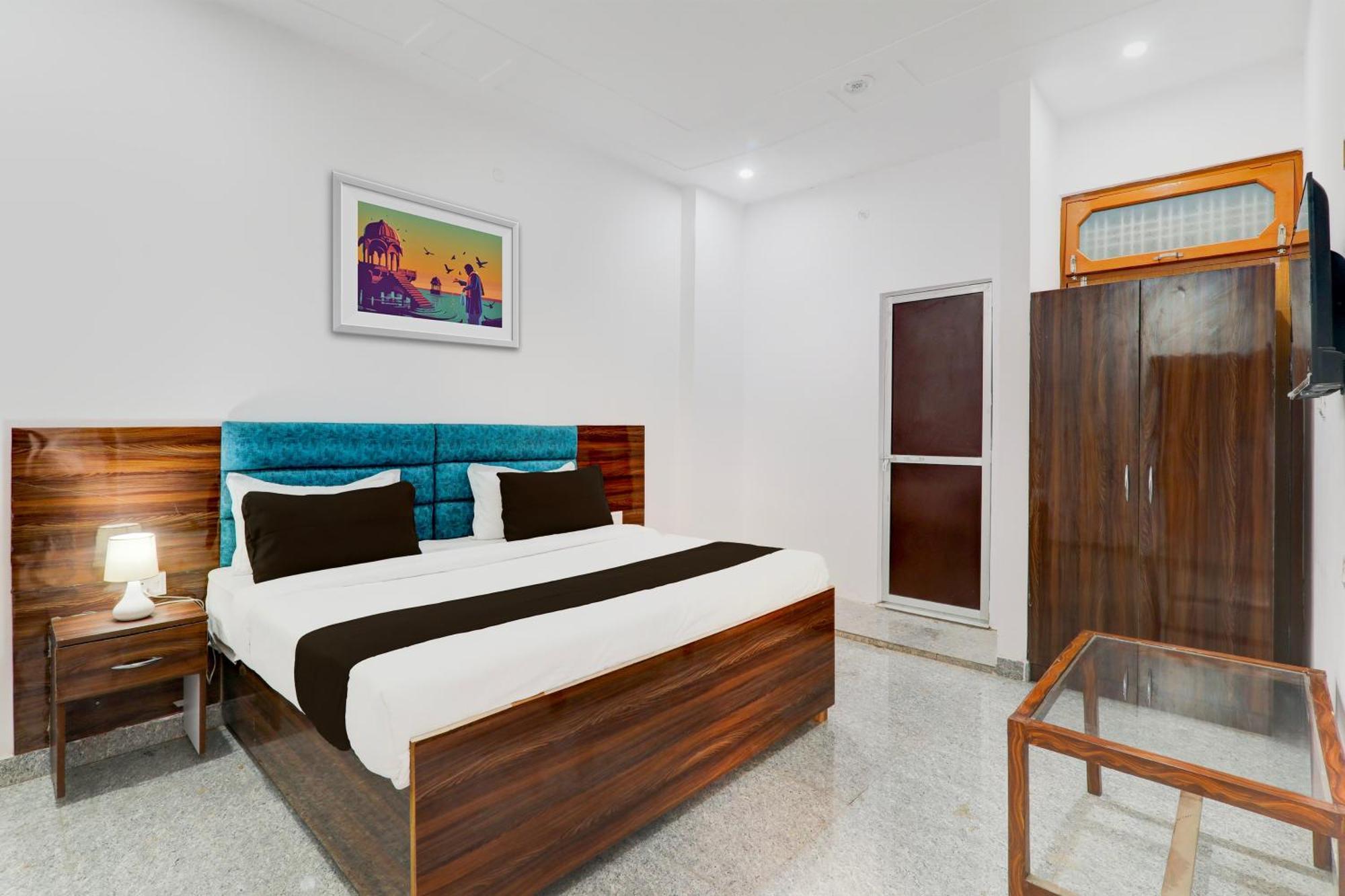 Hotel O White House Hasanganj 外观 照片